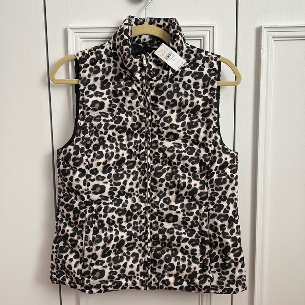 NWT LOFT LEOPARD PRINT PUFFY VEST